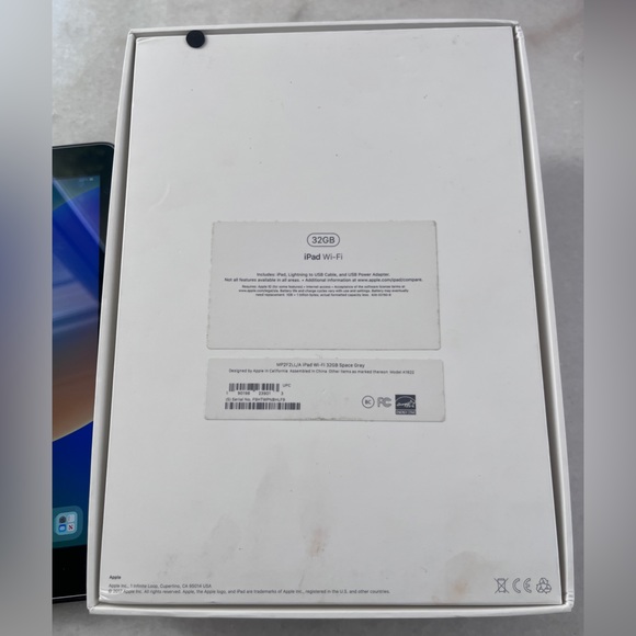 New In Box Apple For iPad Wi-Fi 32GB (5th Generation) Free Delivery - Picture 9 of 13